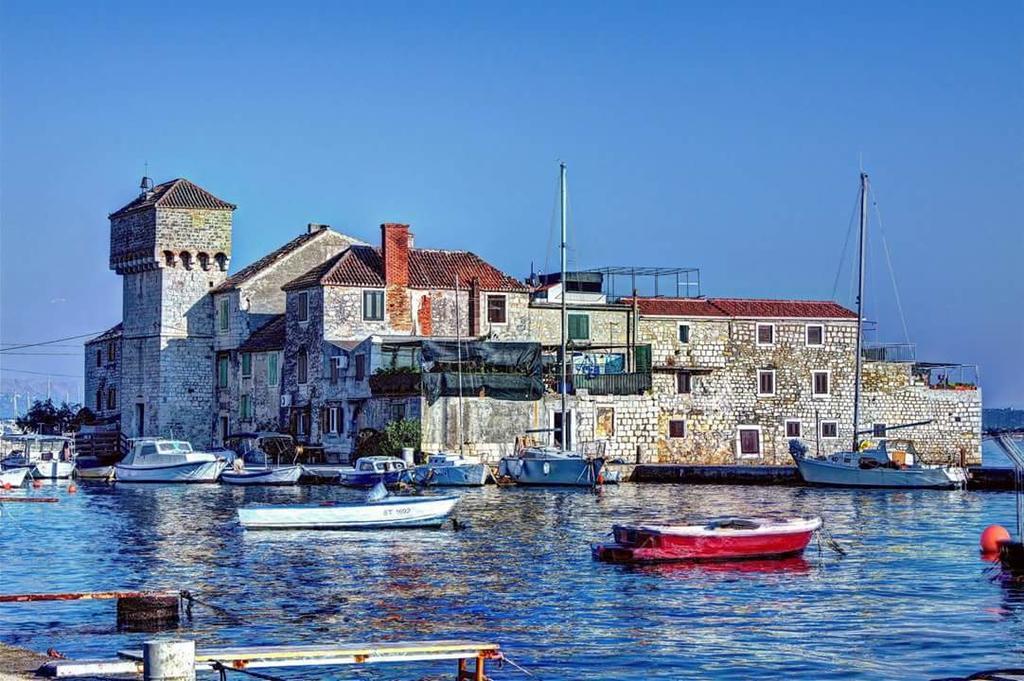Modern Apartment Near Split & Trogir Kaštela Eksteriør bilde